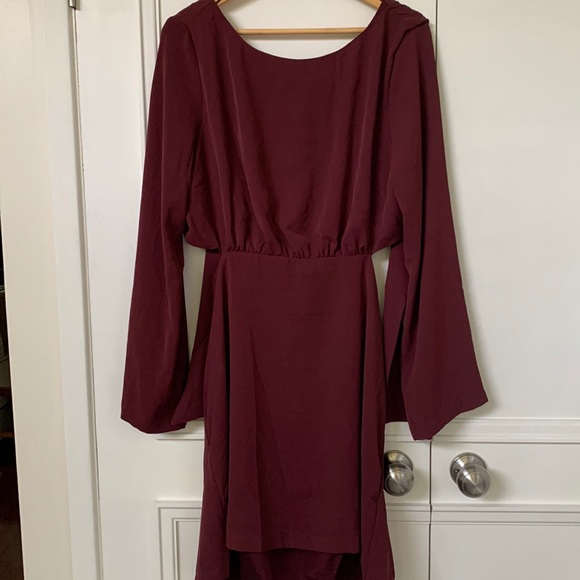 3/$15! NWT Dynamite Women’s Longsleeve Open Back Dress. Size XL - Picture 1 of 5